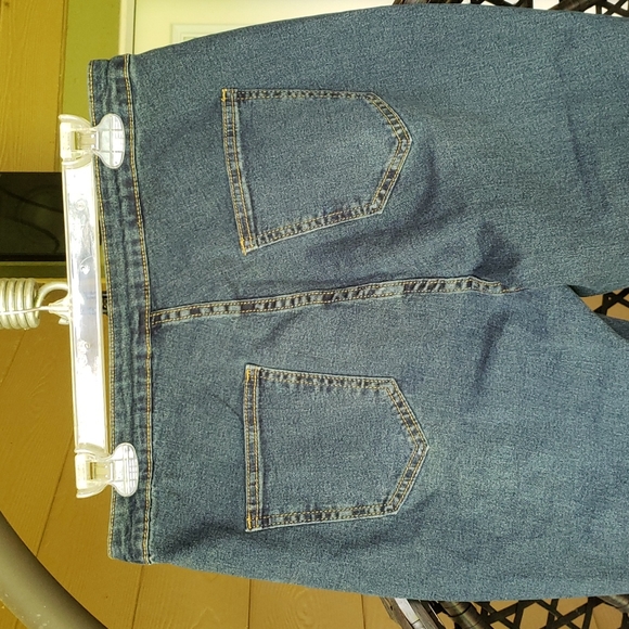NWT High-rise flare jeans - Picture 8 of 14